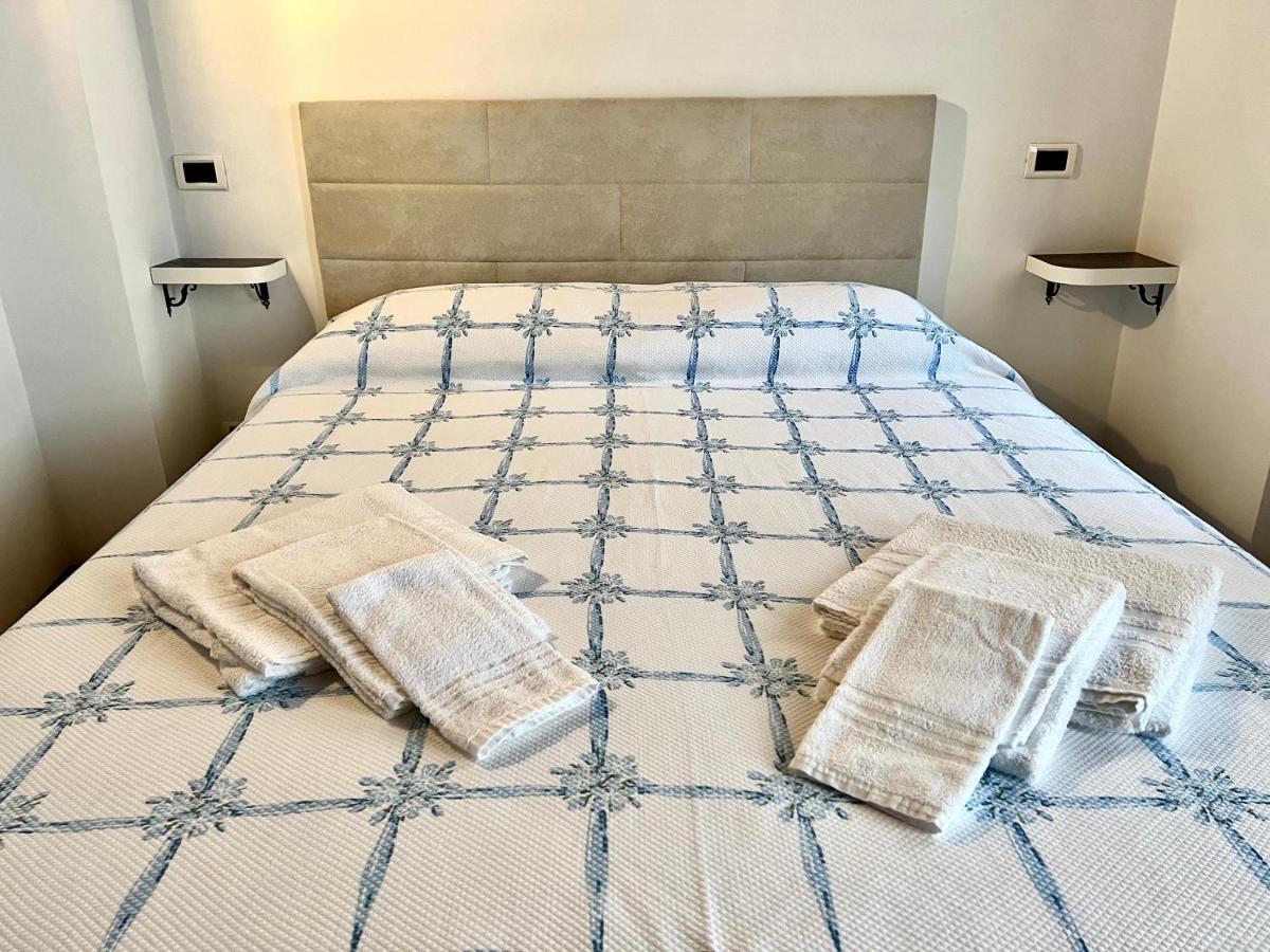 Vittoria Holiday House Στρέσα Εξωτερικό φωτογραφία