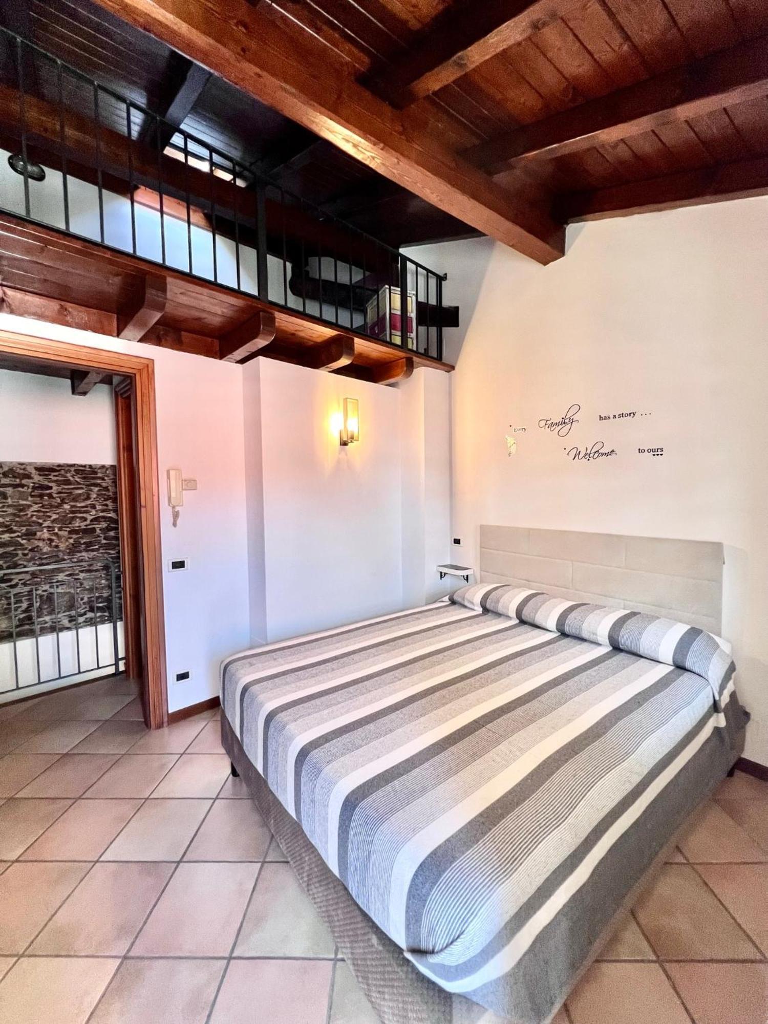 Vittoria Holiday House Στρέσα Εξωτερικό φωτογραφία
